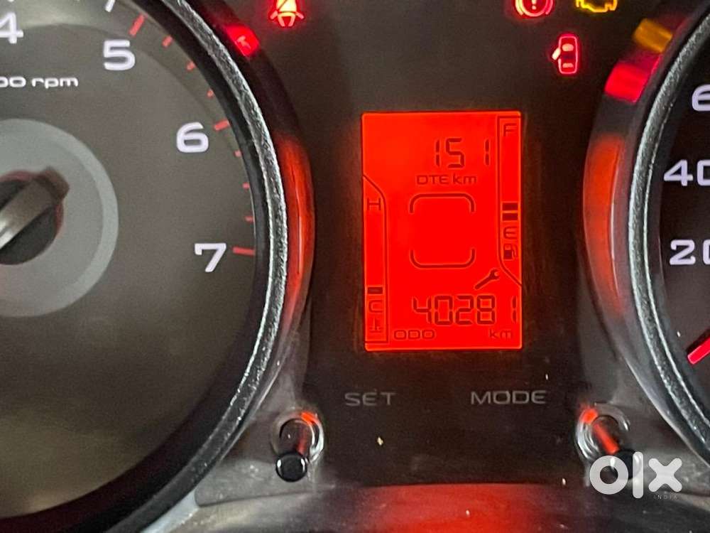 Mahindra Tuv 300 2017 Diesel Well Maintained