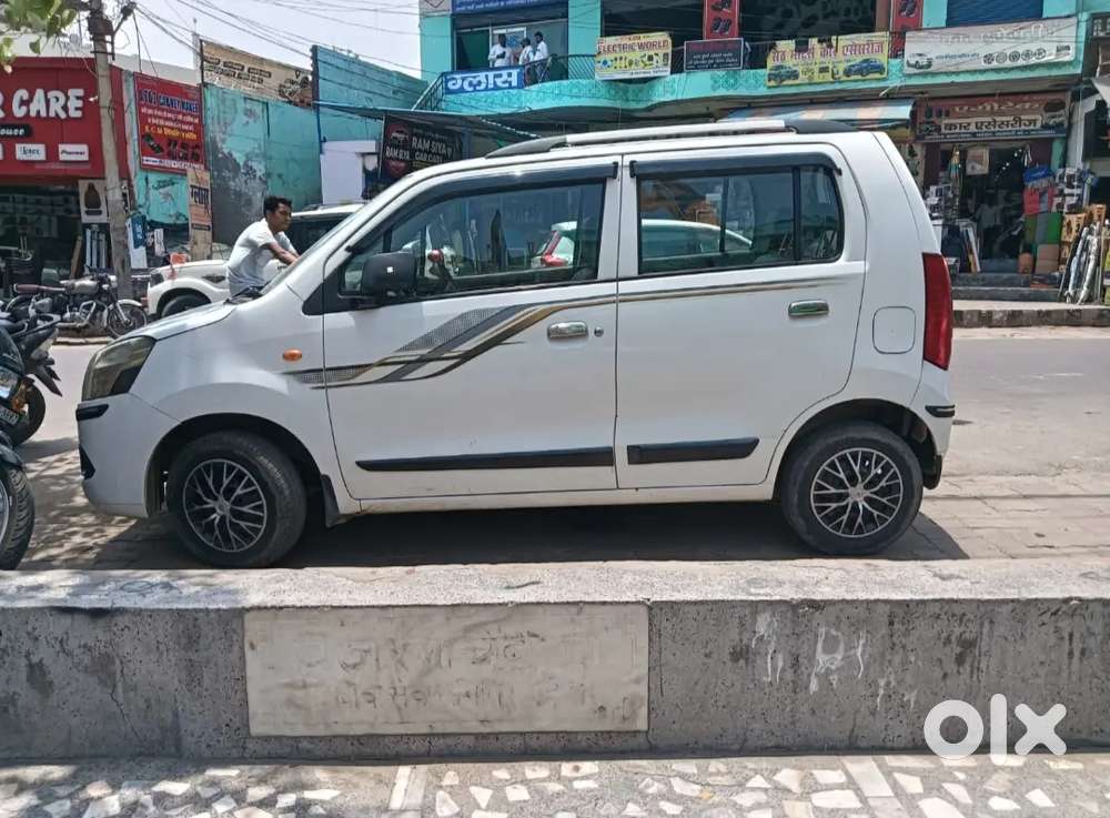 Maruti Suzuki Wagon R Lxi With Cng  Fitted