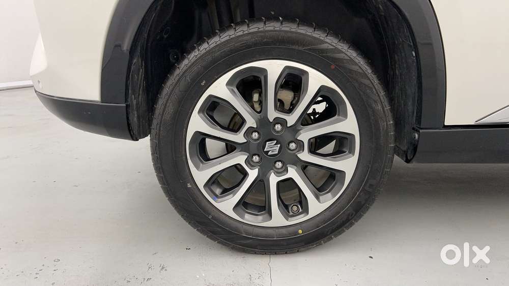 Maruti Suzuki Grand Vitara 1.5 Alpha Plus Intelligent Hybrid Ecvt, 2..