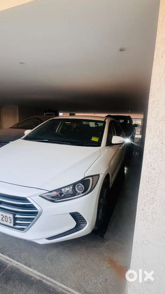 Hyundai Elantra Petrol 2018