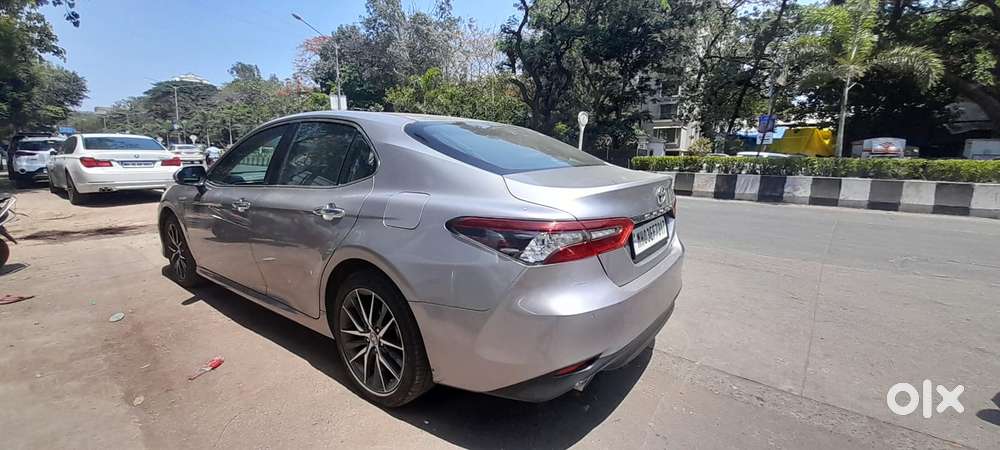 Toyota Camry 2.5 Hybrid, 2023, Cng & Hybrids