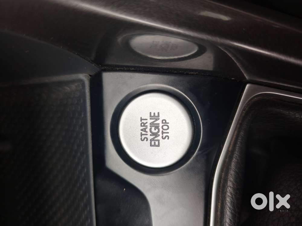 Volkswagen Taigun Topline 1.0 Tsi At (electric Seats), 2024, Petrol