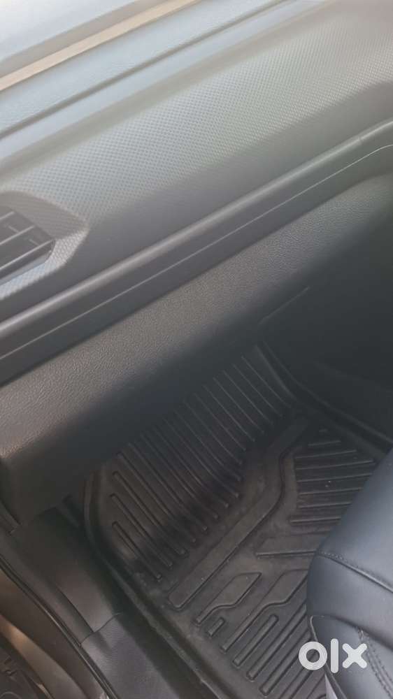 Maruti Suzuki Brezza 1.5 Vxi Cng, 2024, Cng & Hybrids