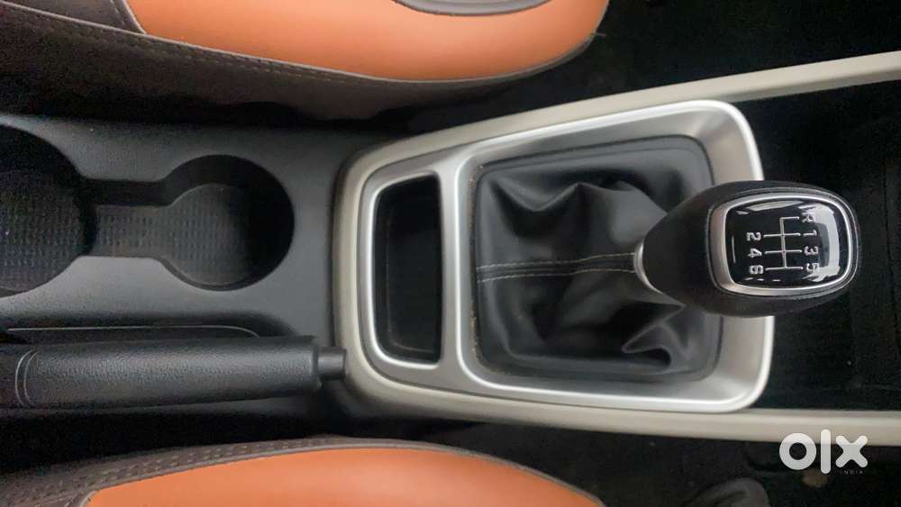 Hyundai Venue 1.0 S (o) Turbo Imt, 2022, Petrol