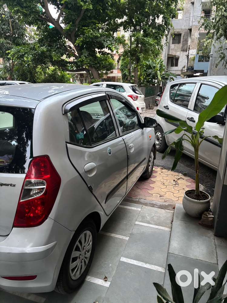 Hyundai I10 Sportz 2014 Company Fitted Green Cng