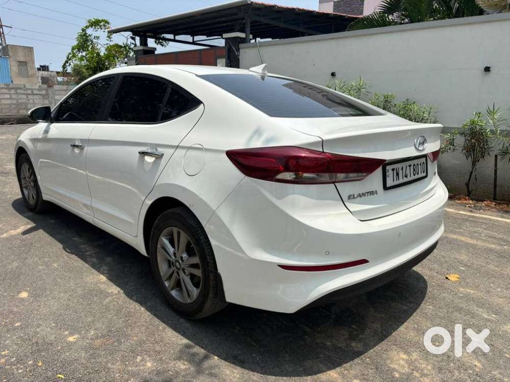 Hyundai Elantra Crdi Leather, 2019, Diesel