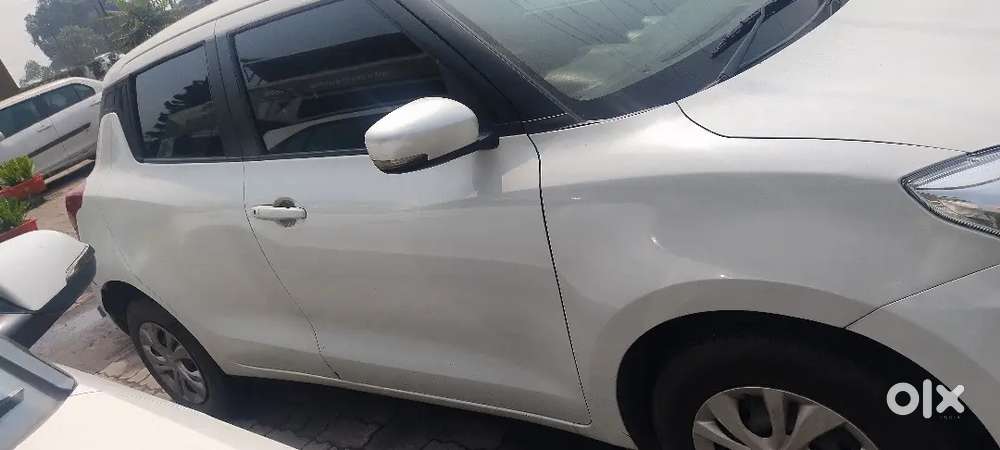 Maruti Suzuki Swift 2023 Petrol