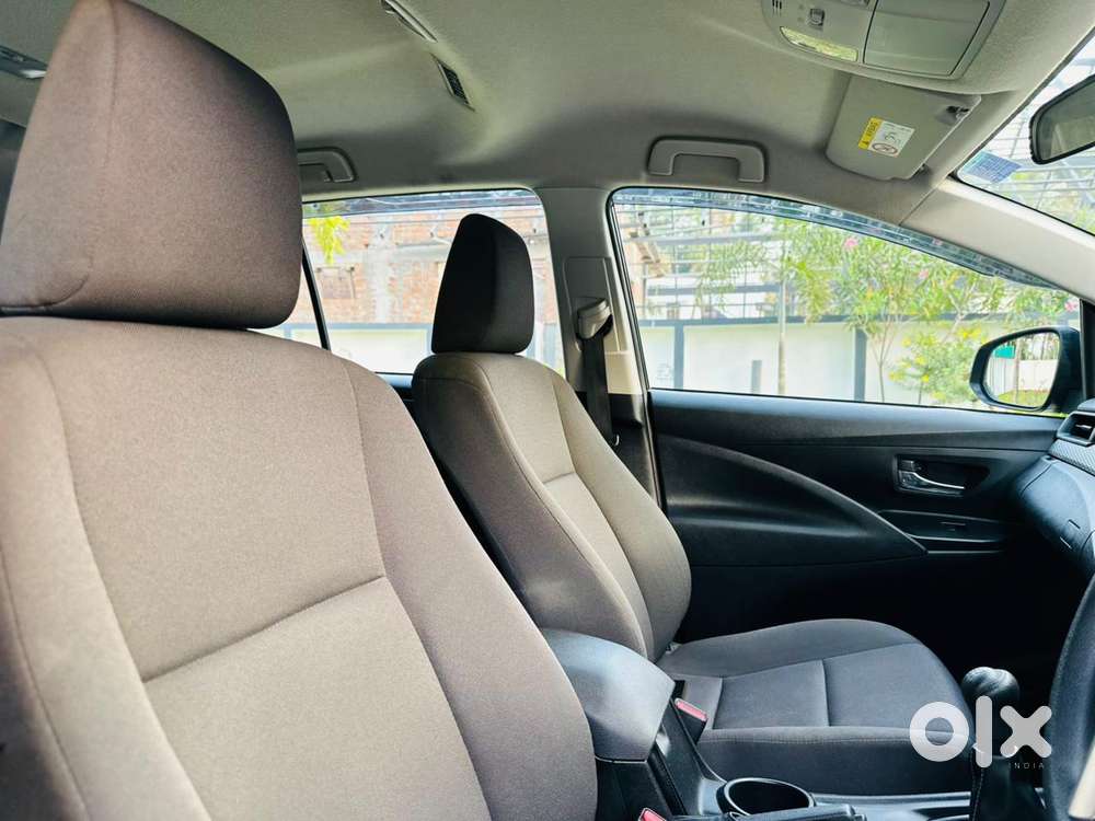 Toyota Innova Crysta 2.4 G Mt 8s, 2024, Diesel