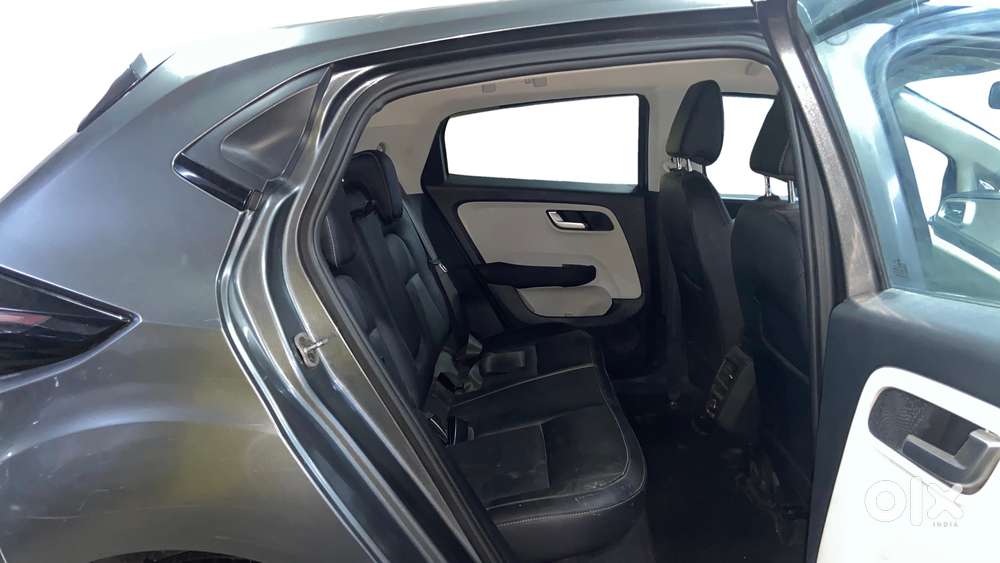 Tata Altroz 1.2 Xz Plus Petrol, 2022, Petrol