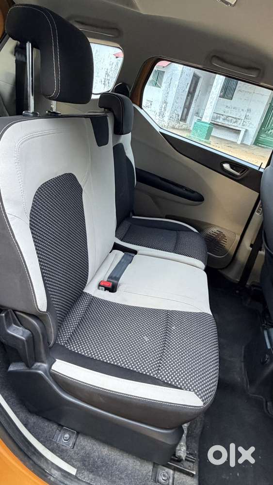 Renault Triber Rxz, 2019, Petrol