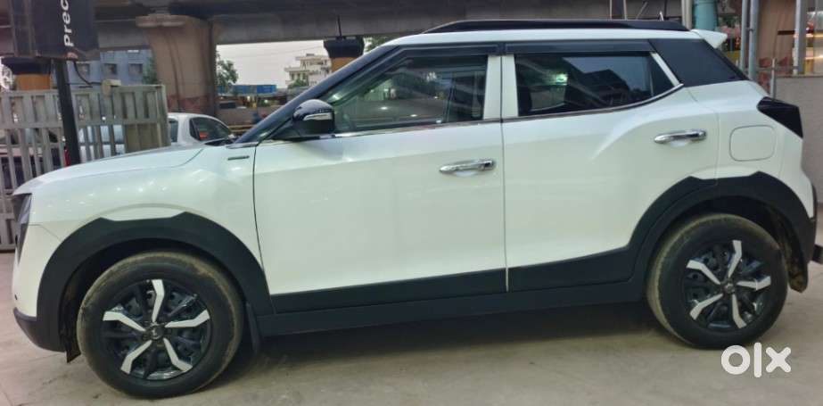 Mahindra Xuv 3xo, 2025, Petrol