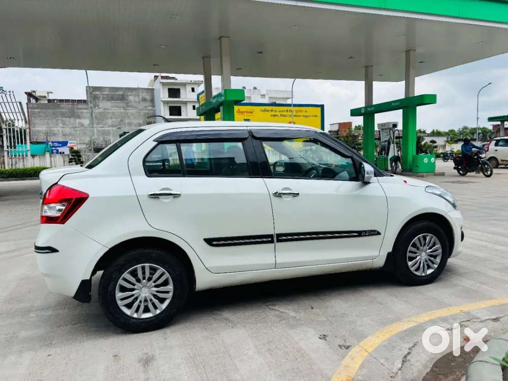 Maruti Suzuki Swift Dzire 1.2 Vxi Bsiv, 2013, Petrol