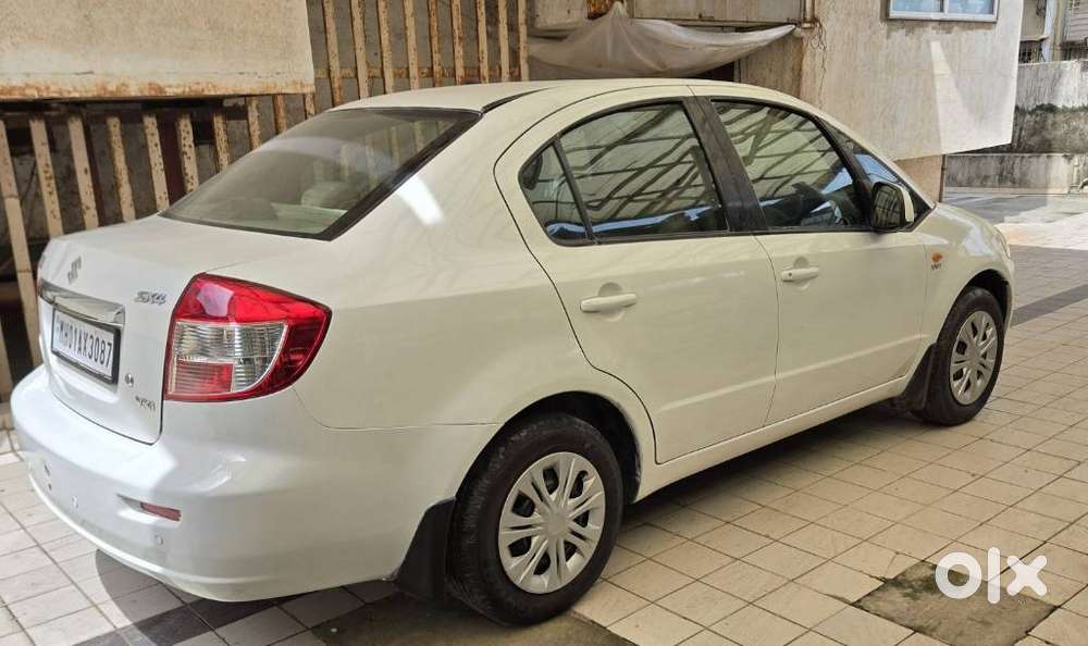 Maruti Suzuki Sx4 Vxi Bsiv, 2011, Petrol