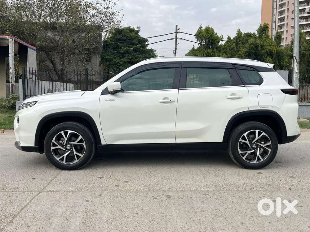 Toyota Urban Cruiser Hyryder 1.5 V Hybrid, 2023