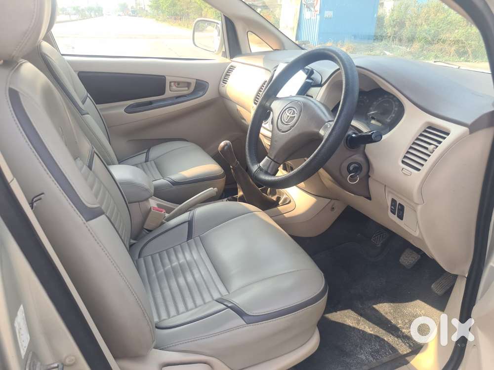 Toyota Innova 2.5 Gx 8 Str Bs-iii, 2007, Diesel