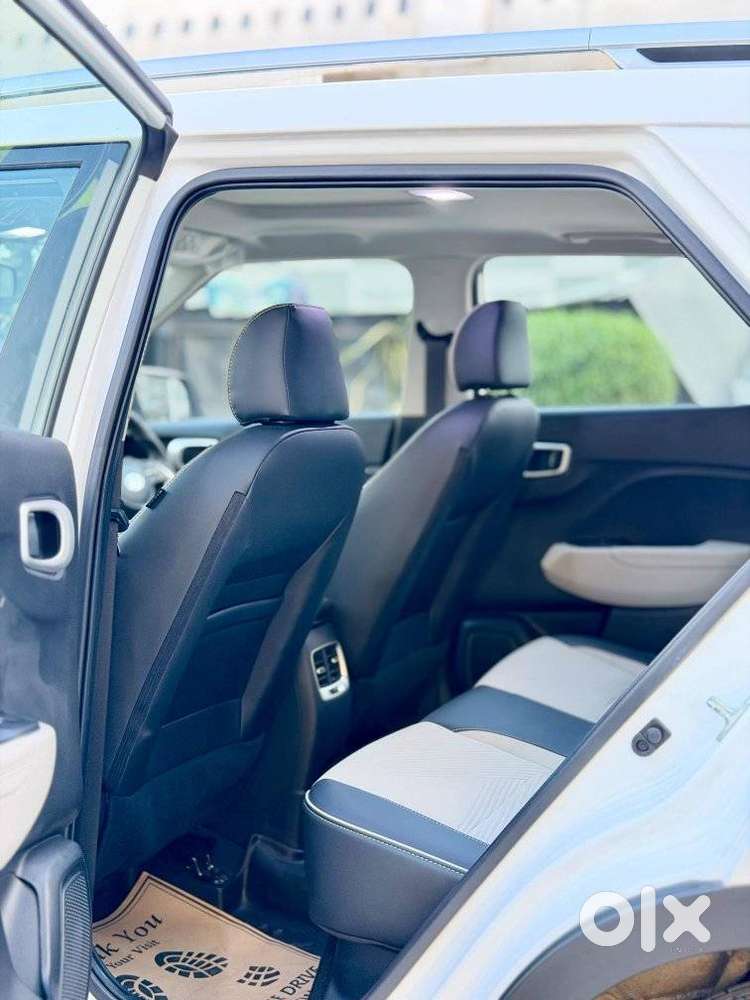 Hyundai Venue Sx Plus Turbo Dct, 2025, Petrol