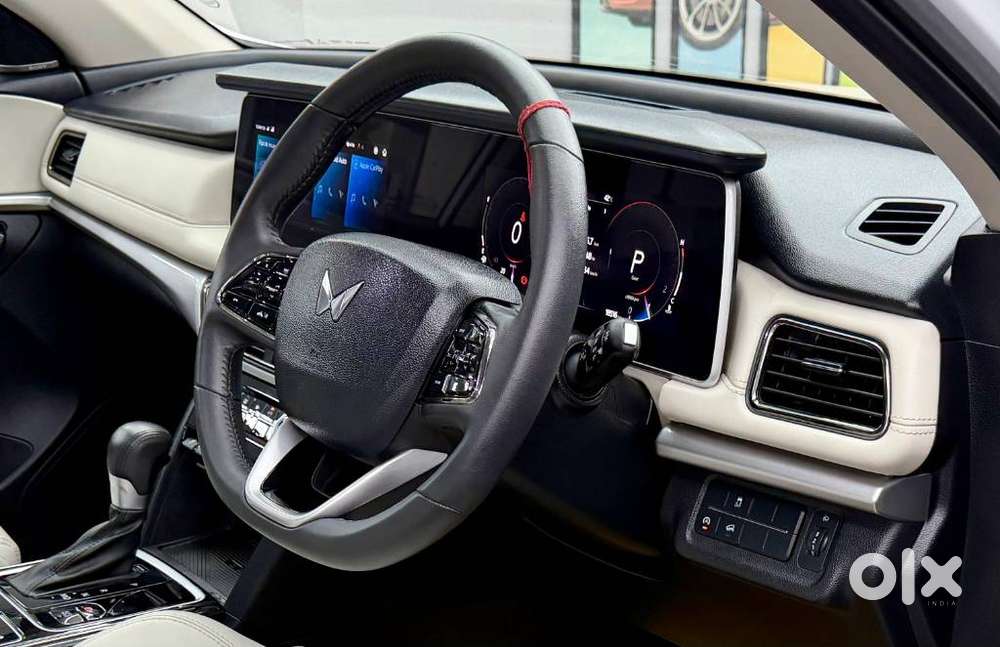 Mahindra Xuv700 2.2 Ax 7 Diesel At Luxury Pack Str, 2024, Diesel
