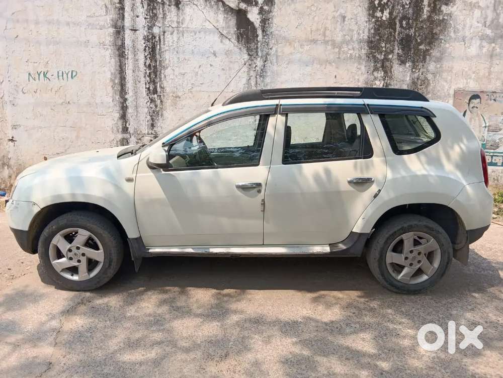 Duster 2013 Model Valid 12/2028 Valid Insurance