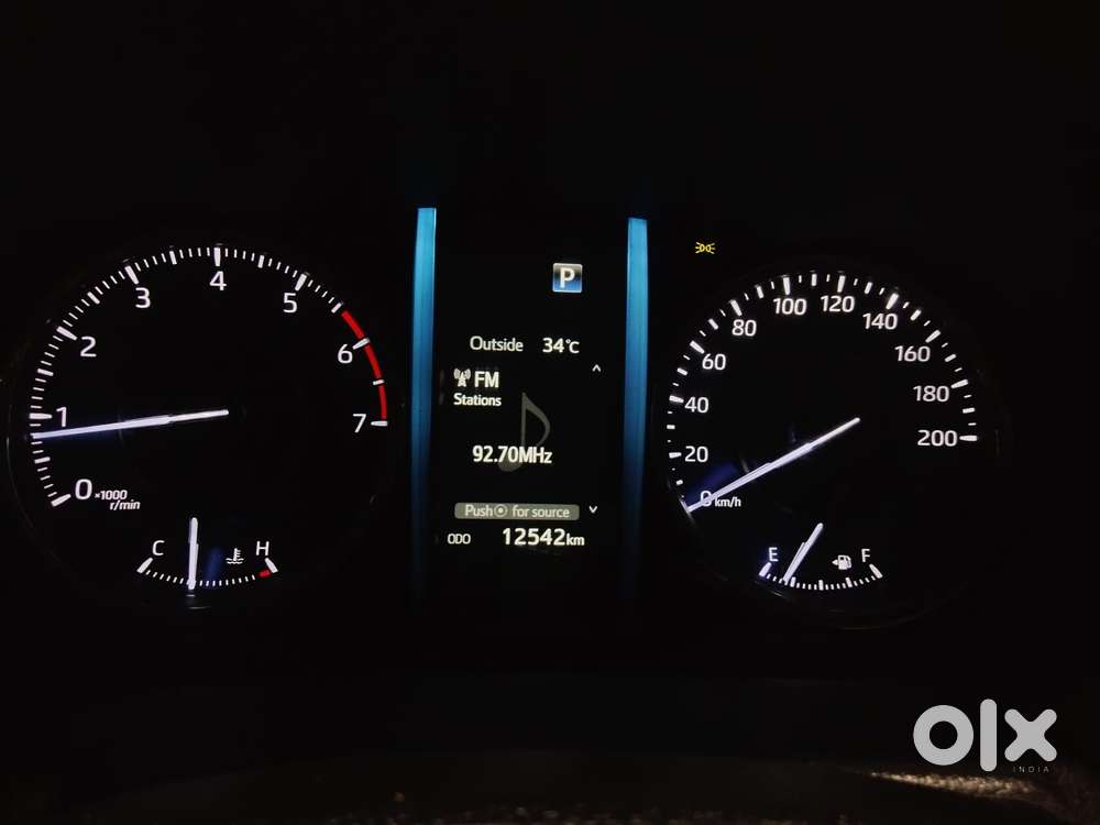 Toyota Fortuner 4x2 At 2.7 Petrol, 2025, Petrol