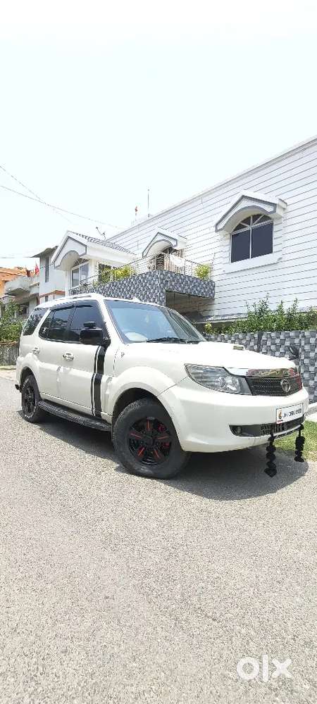 Tata Safari Strom 2014 Model And Well Condition