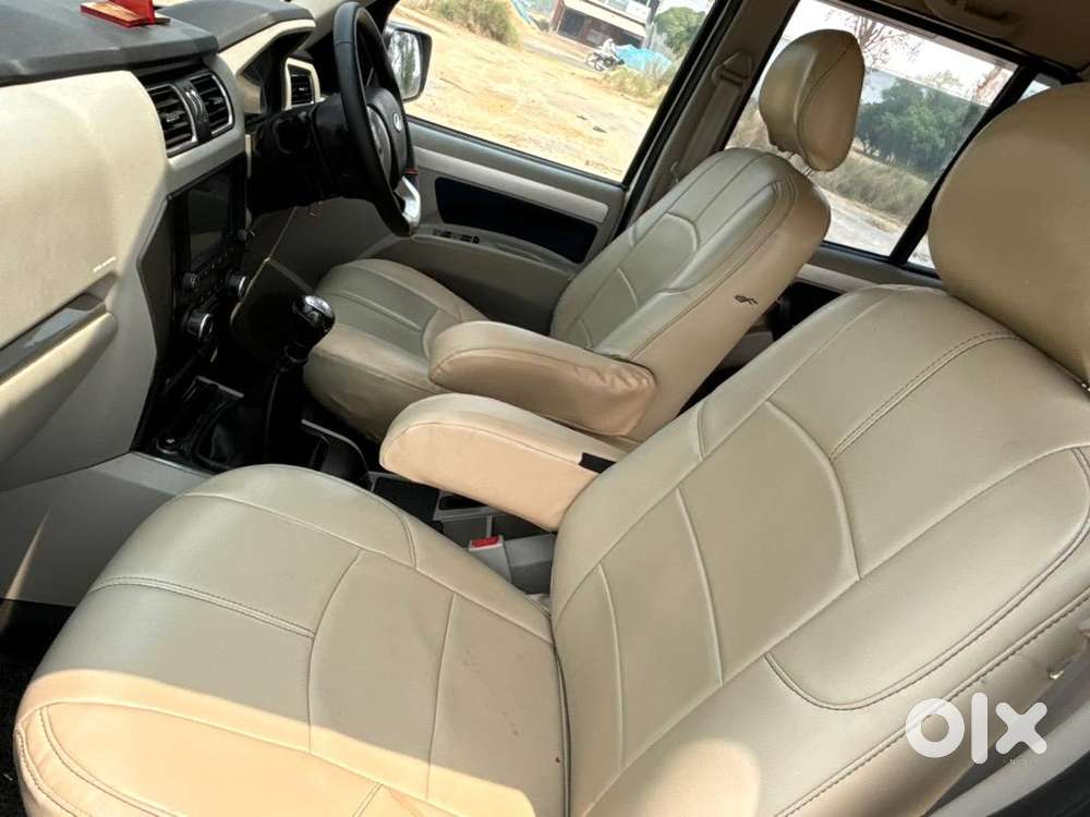 Mahindra Scorpio 2020 September Diesel Showroom Condition