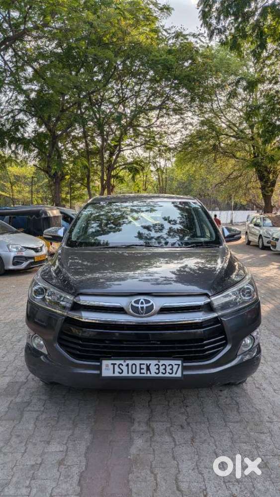 Toyota Innova Crysta 2.8z Automatic, 2016, Diesel