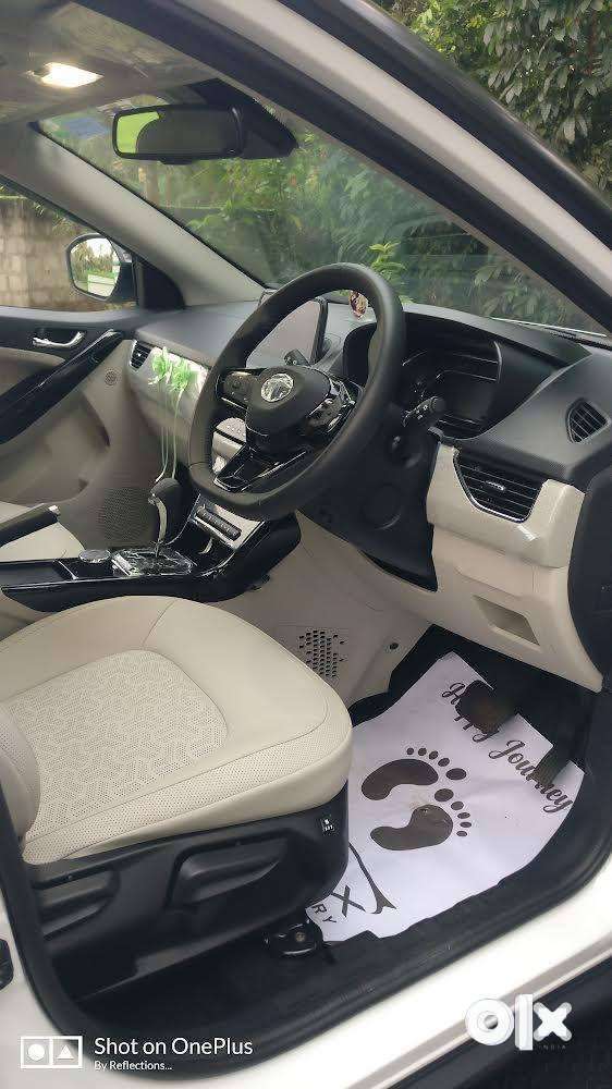 Tata Nexon Automatic, Low Km