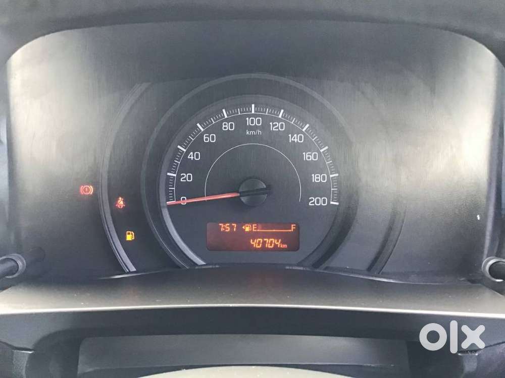 Maruti Suzuki Swift Lxi Option, 2021, Petrol