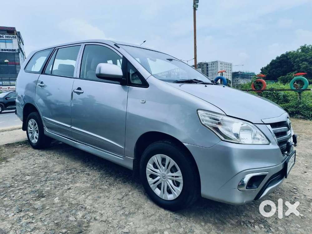 Toyota Innova 2.5 G (diesel) 8 Seater, 2016, Diesel