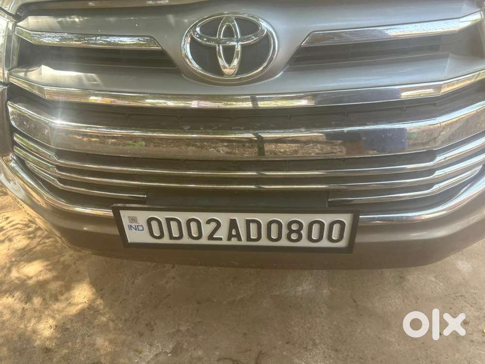 Toyota Innova Crysta 2017 Diesel Well Maintained
