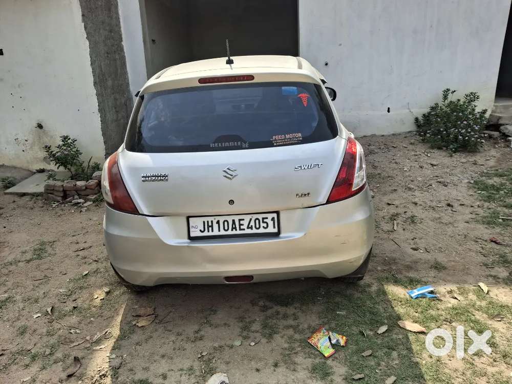 Bahut Aache Condition Me Ye Car Hai Mileage Bhi Bahut Aaacha Haii