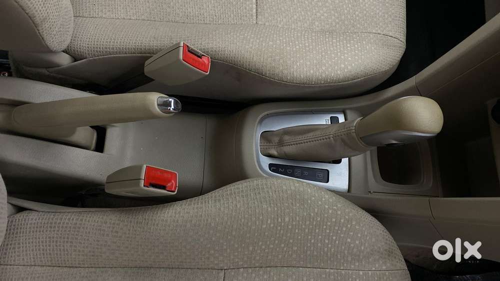 Maruti Suzuki Swift Dzire Vxi At, 2014, Petrol