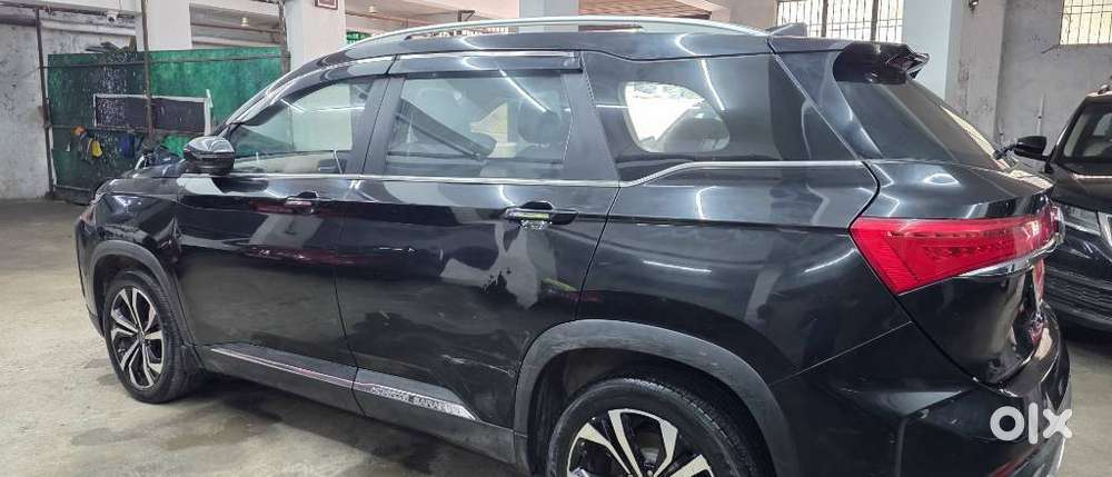 Mg Hector Plus Sharp Pro 1.5 Turbo Petrol Cvt 7 Str Dual Tone, 2024,..