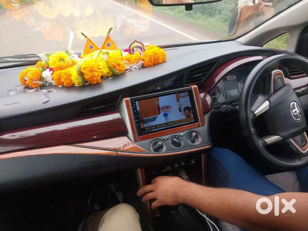 Toyota Innova Crysta Gx At 7 2017