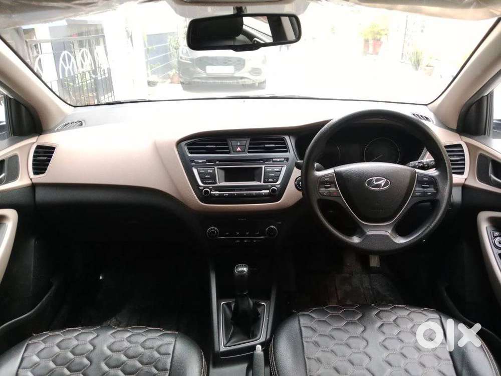 Hyundai Elite I20 Sportz (o) 1.2, 2016, Petrol