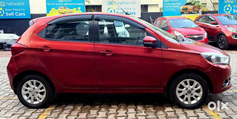 Tata Tiago, 2017, Petrol