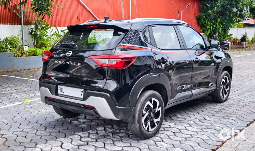 Nissan Magnite Kuro Edition Petrol Amt, 2024, Petrol