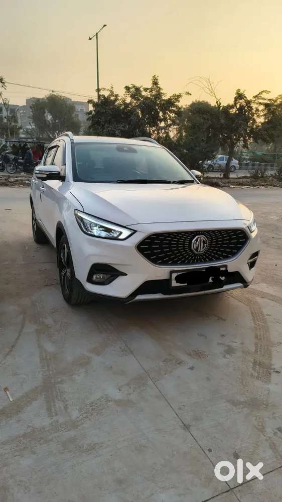 Mg Astor Savy Cvt Automatic Sangaria Red
