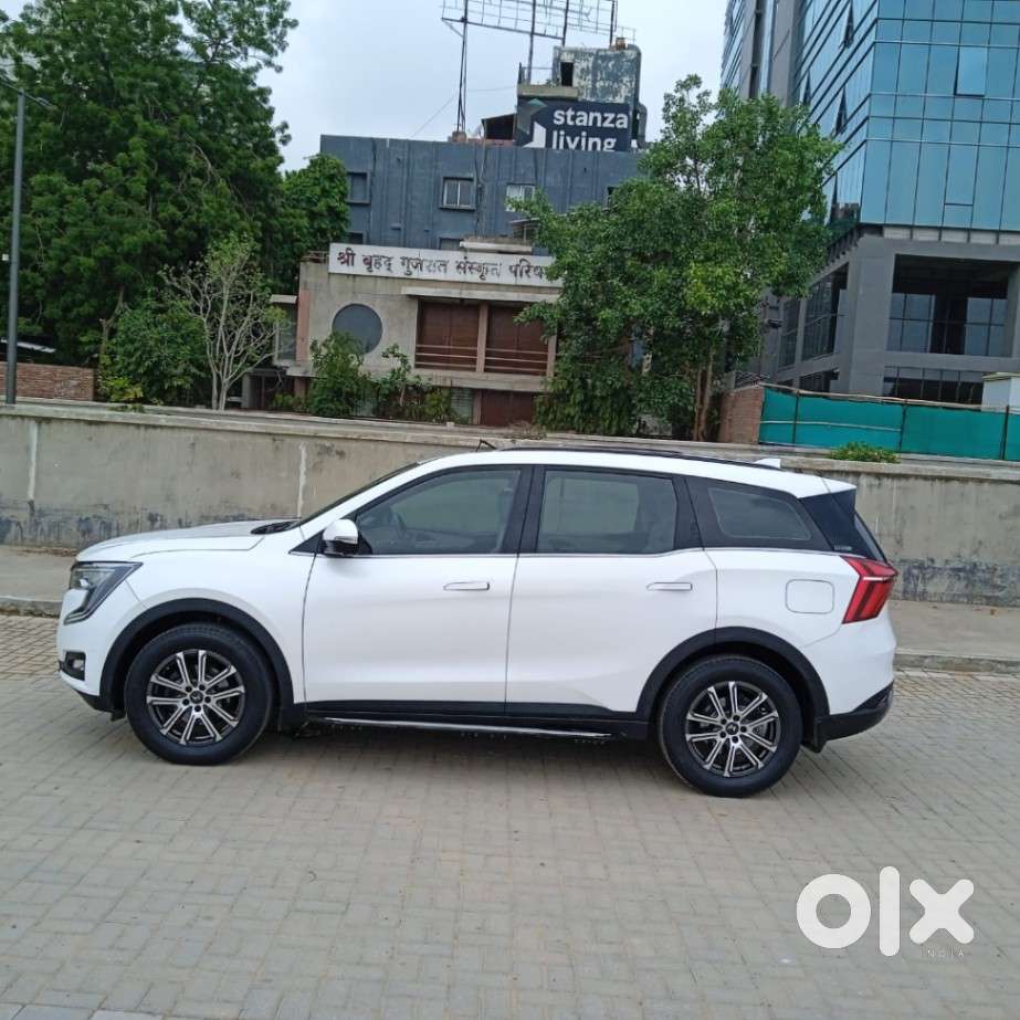 Mahindra Xuv700 2.2 Ax 7 Diesel At Str Awd, 2024, Diesel