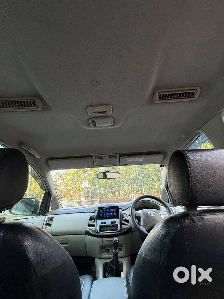 Toyota Innova 2.5 Vx 8 Str, 2012, Diesel