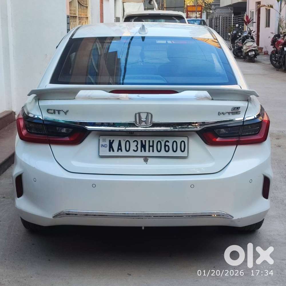 White Top End Automatic Petrol Honda City Car 5th Generation Zx Cvt I