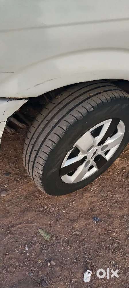 Chevrolet Tavera 2012 Diesel 200010 Km Driven