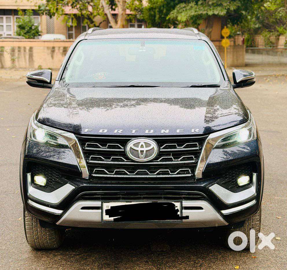 Toyota Fortuner 4x2 At 2.7 Petrol, 2022, Petrol