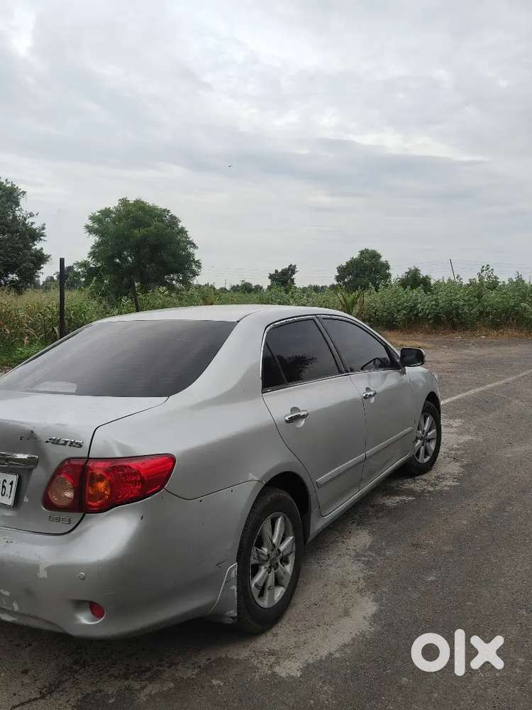 Toyota Corolla Altis 2010