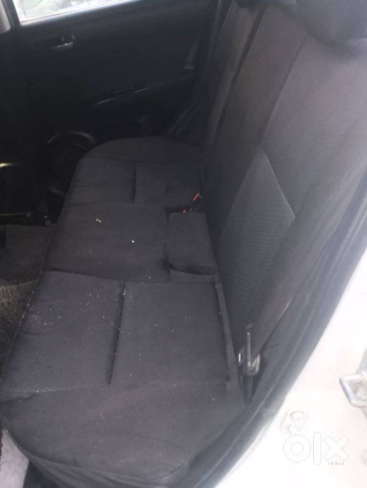 Maruti Suzuki Swift Vxi Optional, 2016, Petrol
