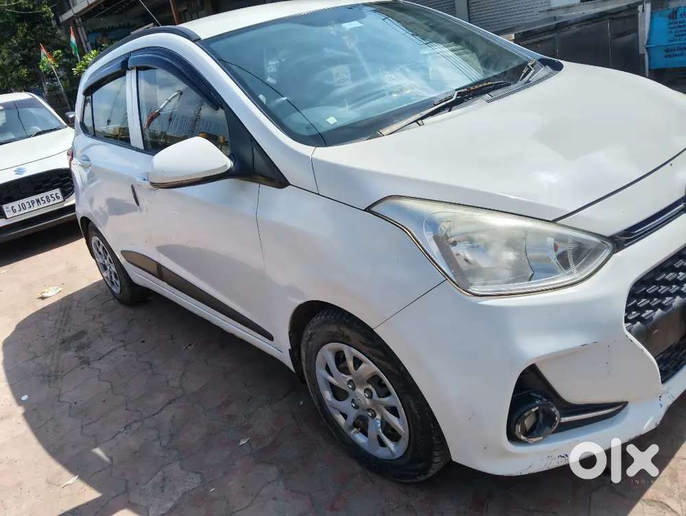 Hyundai I10 Sportz At 2018