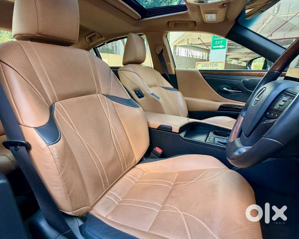 Lexus Es 300h Luxury, 2024, Petrol