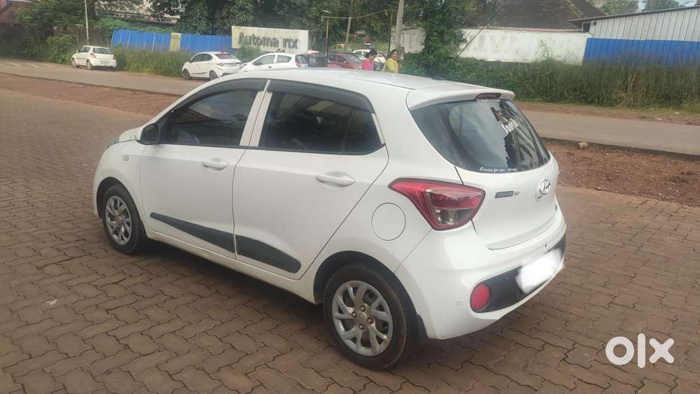 Hyundai Grand I10 Sportz 1.2 Kappa Vtvt, 2017, Petrol