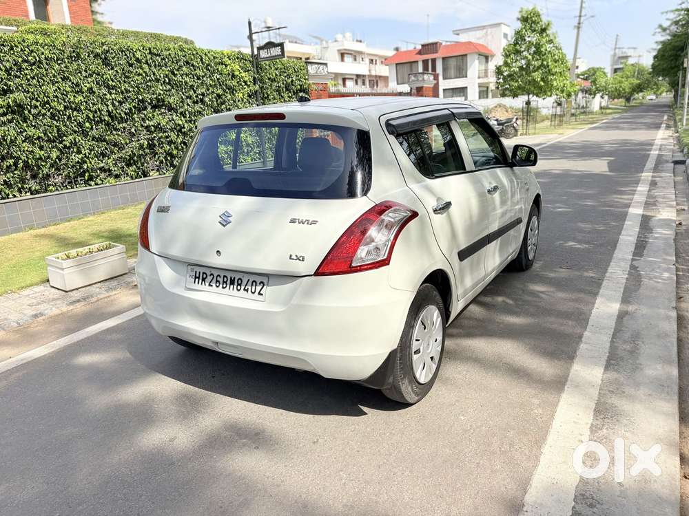 Maruti Suzuki Swift Lxi Option, 2011, Petrol