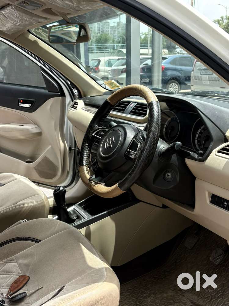 Maruti Suzuki Dzire 1.2 Vxi, 2022, Petrol